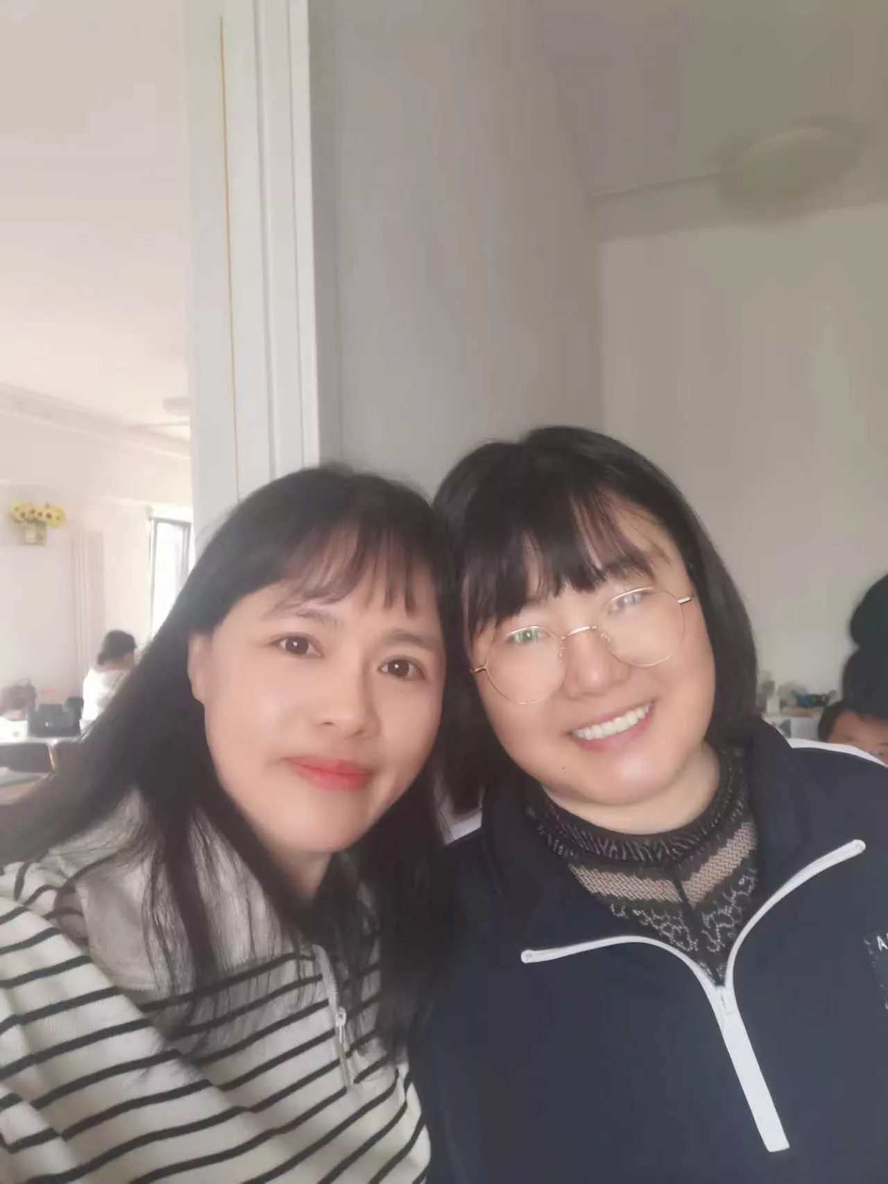燕子老师与广元小海龟杜老师合照