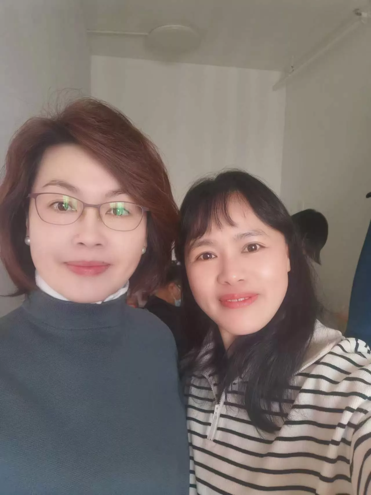 燕子老师与北京展望李蕊老师合照